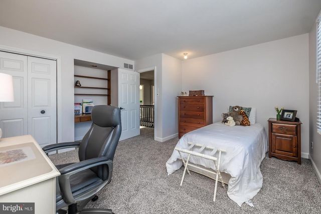 1002 MANSION VIEW DR, West Chester, PA 19382