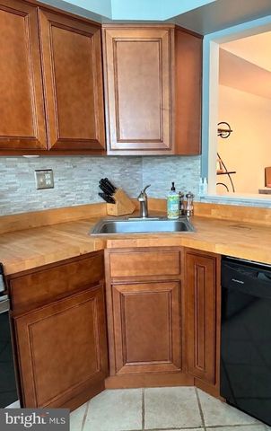 1015 HOPKINS CT, Southampton, PA 18966