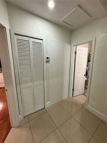 5010 E 1st Ave 5010, Hialeah, FL 33013