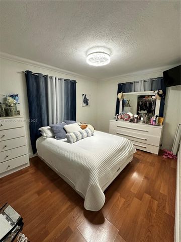 5010 E 1st Ave 5010, Hialeah, FL 33013