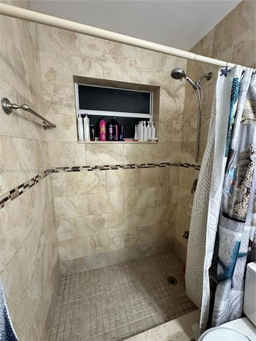 5010 E 1st Ave 5010, Hialeah, FL 33013