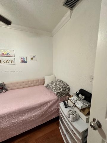 5010 E 1st Ave 5010, Hialeah, FL 33013