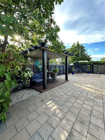 5010 E 1st Ave 5010, Hialeah, FL 33013