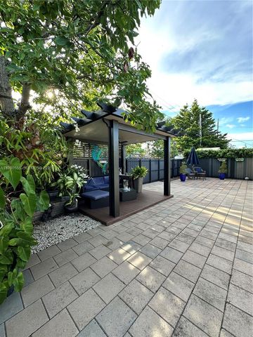 5010 E 1st Ave 5010, Hialeah, FL 33013