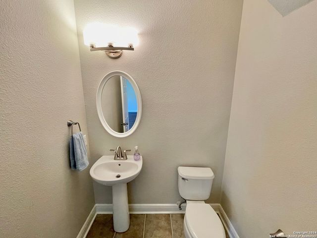 18310 Redwood, San Antonio, TX 78259
