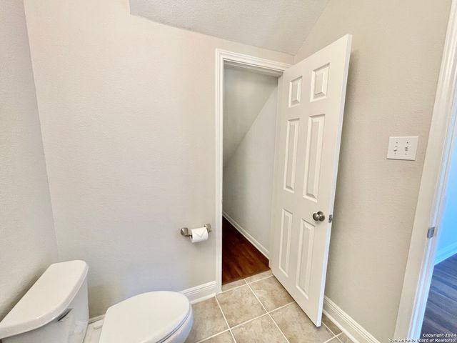 18310 Redwood, San Antonio, TX 78259
