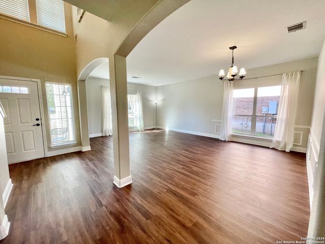 18310 Redwood, San Antonio, TX 78259