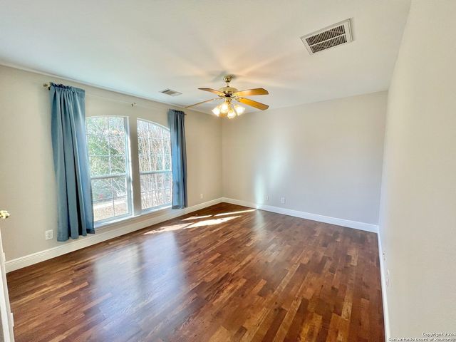 18310 Redwood, San Antonio, TX 78259