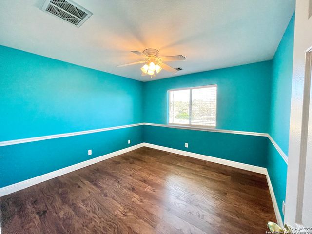 18310 Redwood, San Antonio, TX 78259
