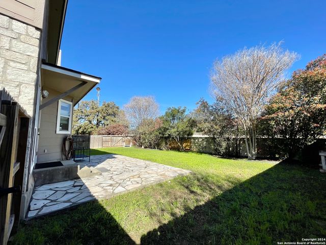 18310 Redwood, San Antonio, TX 78259