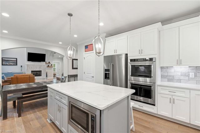 5461 Meadowlark Court, Winston-salem, NC 27106
