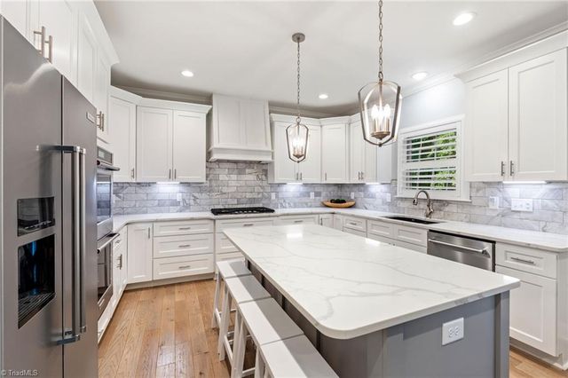 5461 Meadowlark Court, Winston-salem, NC 27106