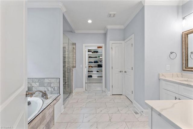 5461 Meadowlark Court, Winston-salem, NC 27106