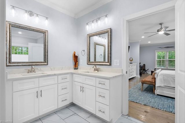 5461 Meadowlark Court, Winston-salem, NC 27106