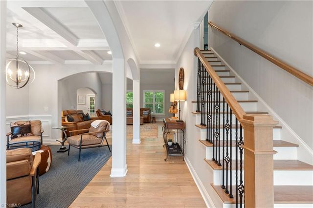 5461 Meadowlark Court, Winston-salem, NC 27106