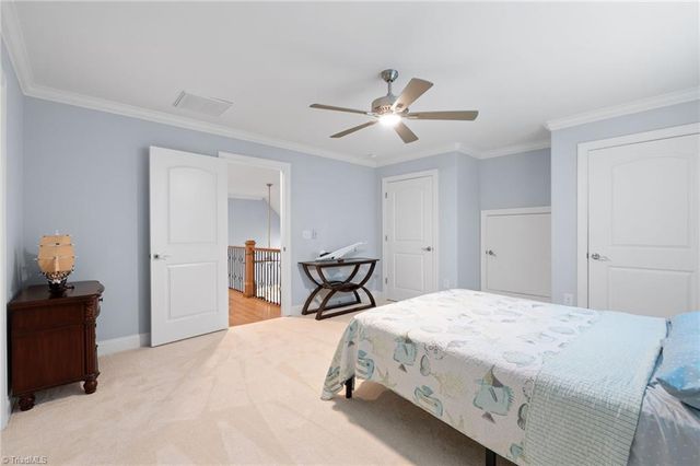 5461 Meadowlark Court, Winston-salem, NC 27106
