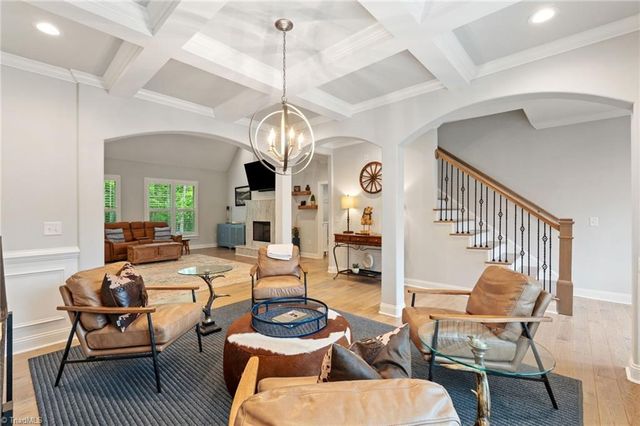 5461 Meadowlark Court, Winston-salem, NC 27106