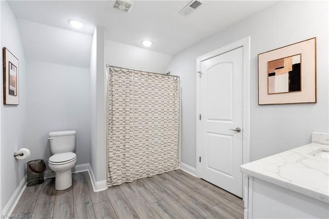 5461 Meadowlark Court, Winston-salem, NC 27106