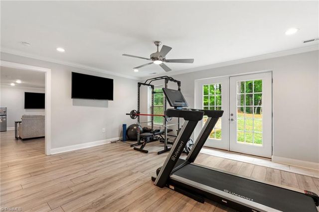 5461 Meadowlark Court, Winston-salem, NC 27106