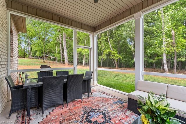 5461 Meadowlark Court, Winston-salem, NC 27106