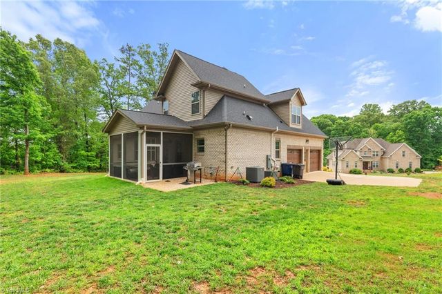 5461 Meadowlark Court, Winston-salem, NC 27106