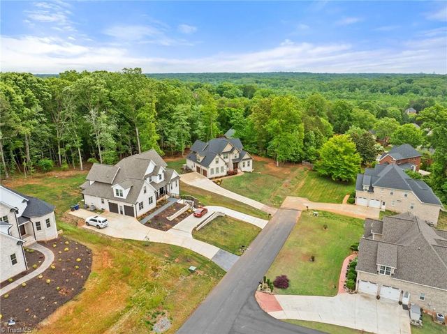 5461 Meadowlark Court, Winston-salem, NC 27106