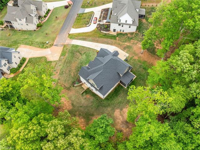 5461 Meadowlark Court, Winston-salem, NC 27106