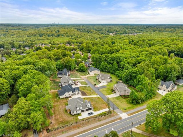 5461 Meadowlark Court, Winston-salem, NC 27106