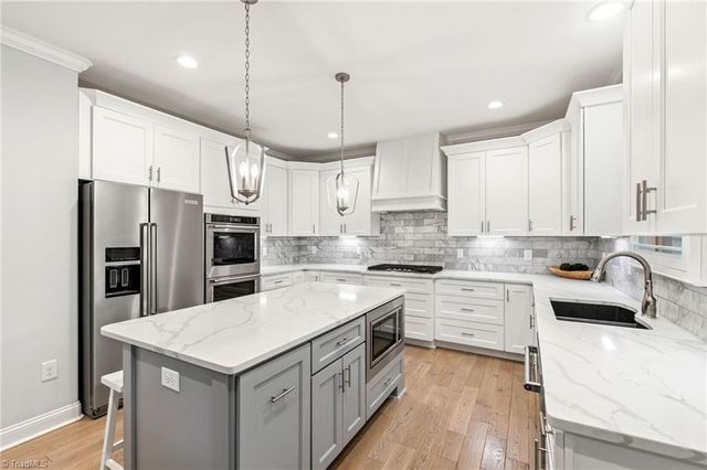 5461 Meadowlark Court, Winston-salem, NC 27106