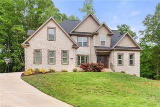 5461 Meadowlark Court, Winston-salem, NC 27106