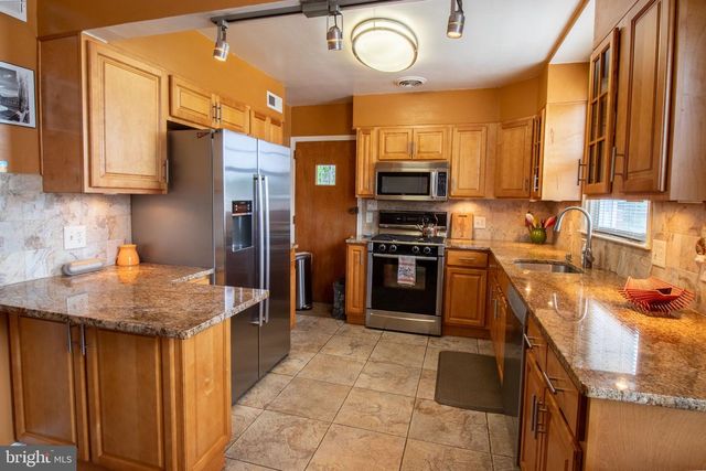 1334 E CARDEZA ST, Philadelphia, PA 19119