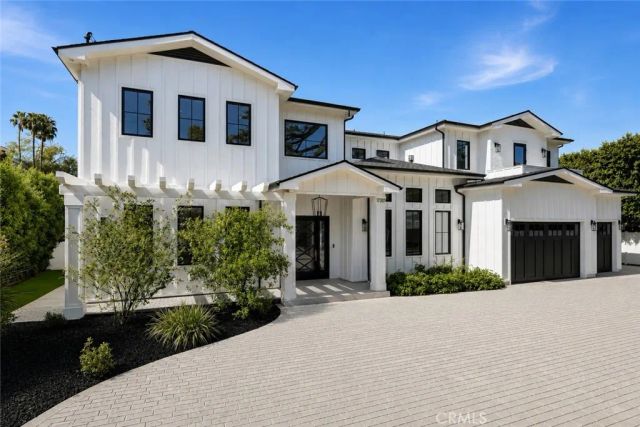 17319 Magnolia Boulevard, Encino, CA 91316