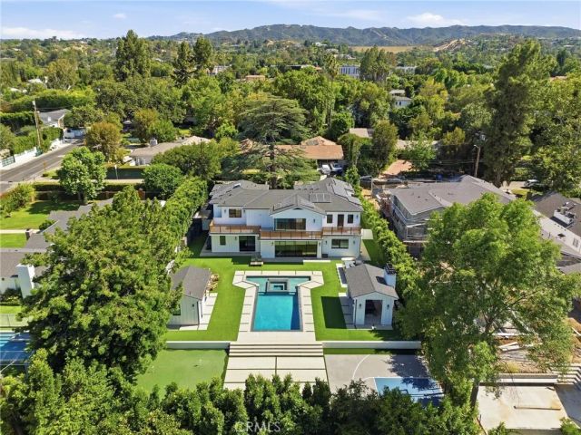 17319 Magnolia Boulevard, Encino, CA 91316