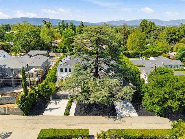 17319 Magnolia Boulevard, Encino, CA 91316