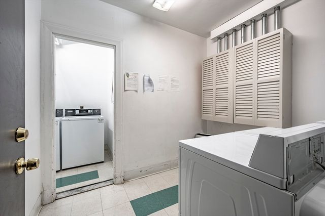 140 Chestnut St 402, Springfield, MA 01103
