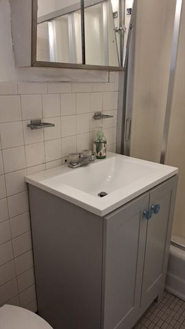 140 Chestnut St 402, Springfield, MA 01103