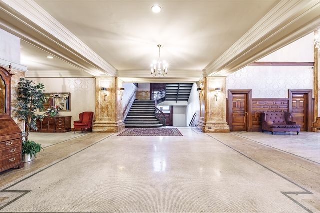 140 Chestnut St 402, Springfield, MA 01103