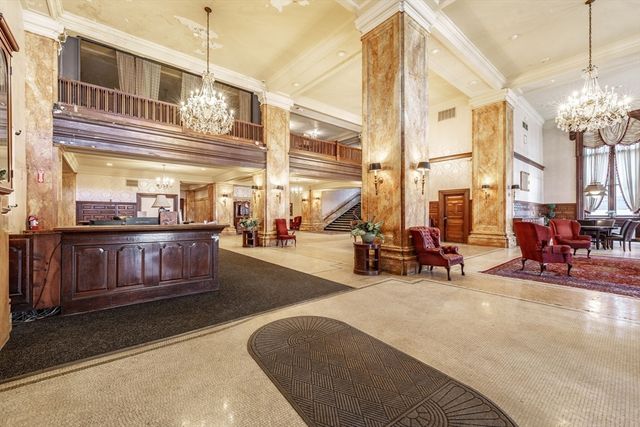 140 Chestnut St 402, Springfield, MA 01103