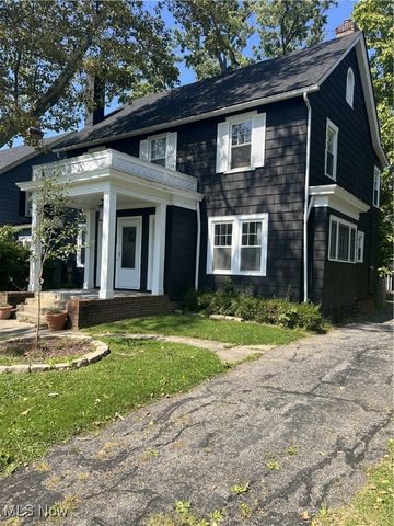 3181 Scarborough Road, Cleveland Heights, OH 44118