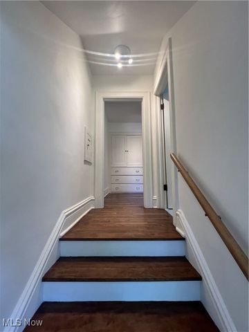 3181 Scarborough Road, Cleveland Heights, OH 44118