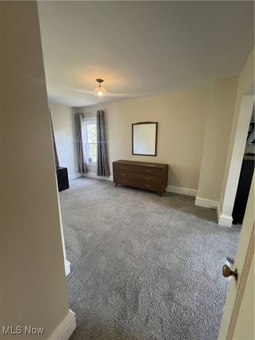 3181 Scarborough Road, Cleveland Heights, OH 44118