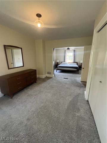 3181 Scarborough Road, Cleveland Heights, OH 44118