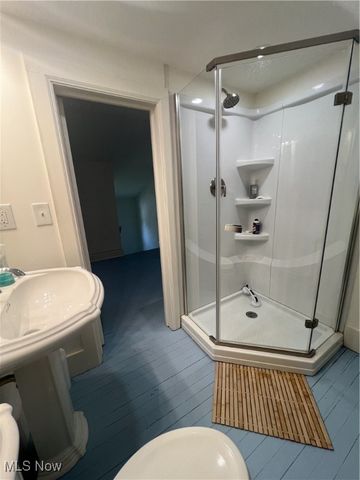 3181 Scarborough Road, Cleveland Heights, OH 44118