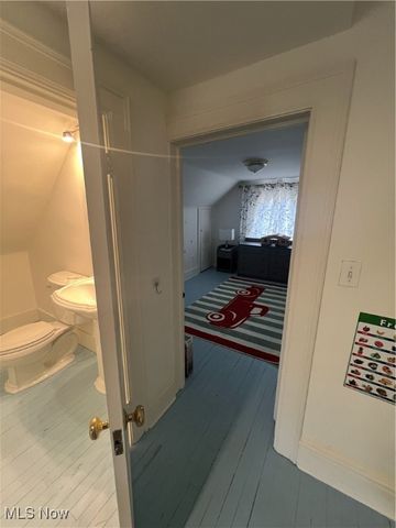 3181 Scarborough Road, Cleveland Heights, OH 44118