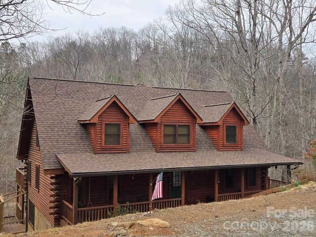 575 Shannons Walk, Lake Lure, NC 28746