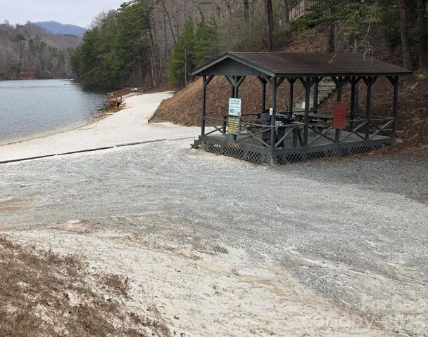 575 Shannons Walk, Lake Lure, NC 28746