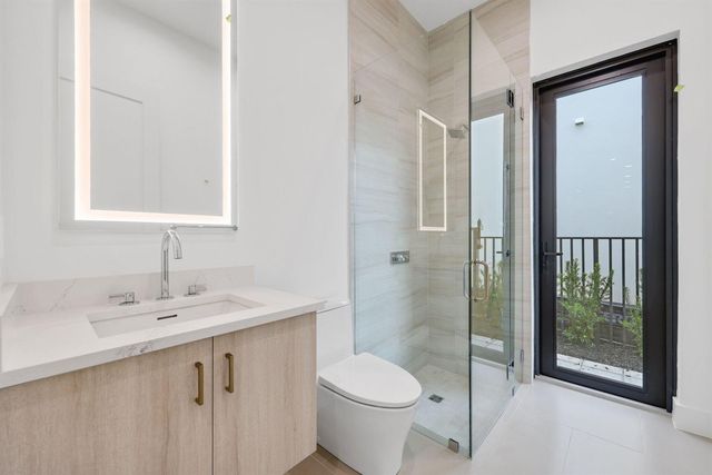 16733 Mosaic Place, Delray Beach, FL 33446
