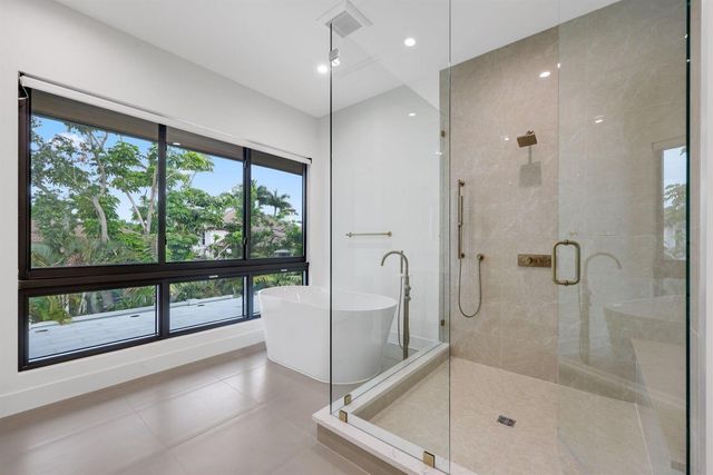 16733 Mosaic Place, Delray Beach, FL 33446