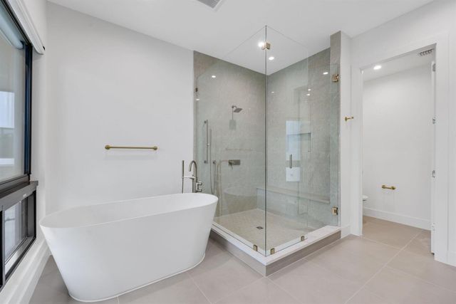 16733 Mosaic Place, Delray Beach, FL 33446