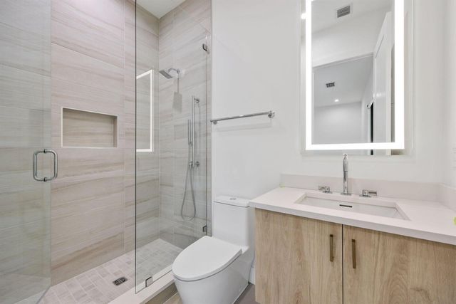 16733 Mosaic Place, Delray Beach, FL 33446